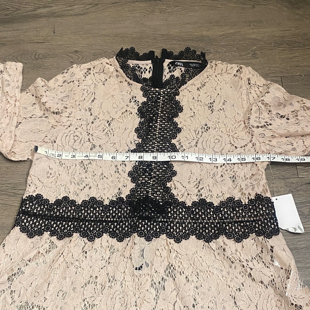 NWT Zara Lace Peplum Blouse in Cream and Black - Picture 3 of 11